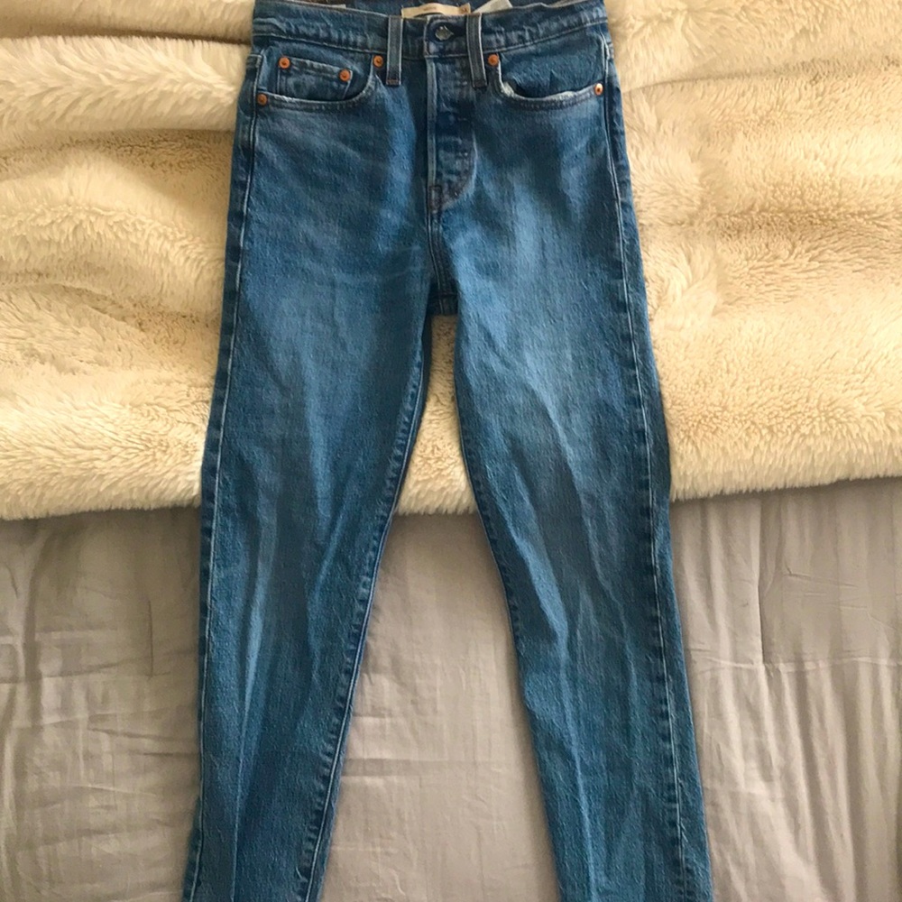 Levi’s size 24 blue jeans